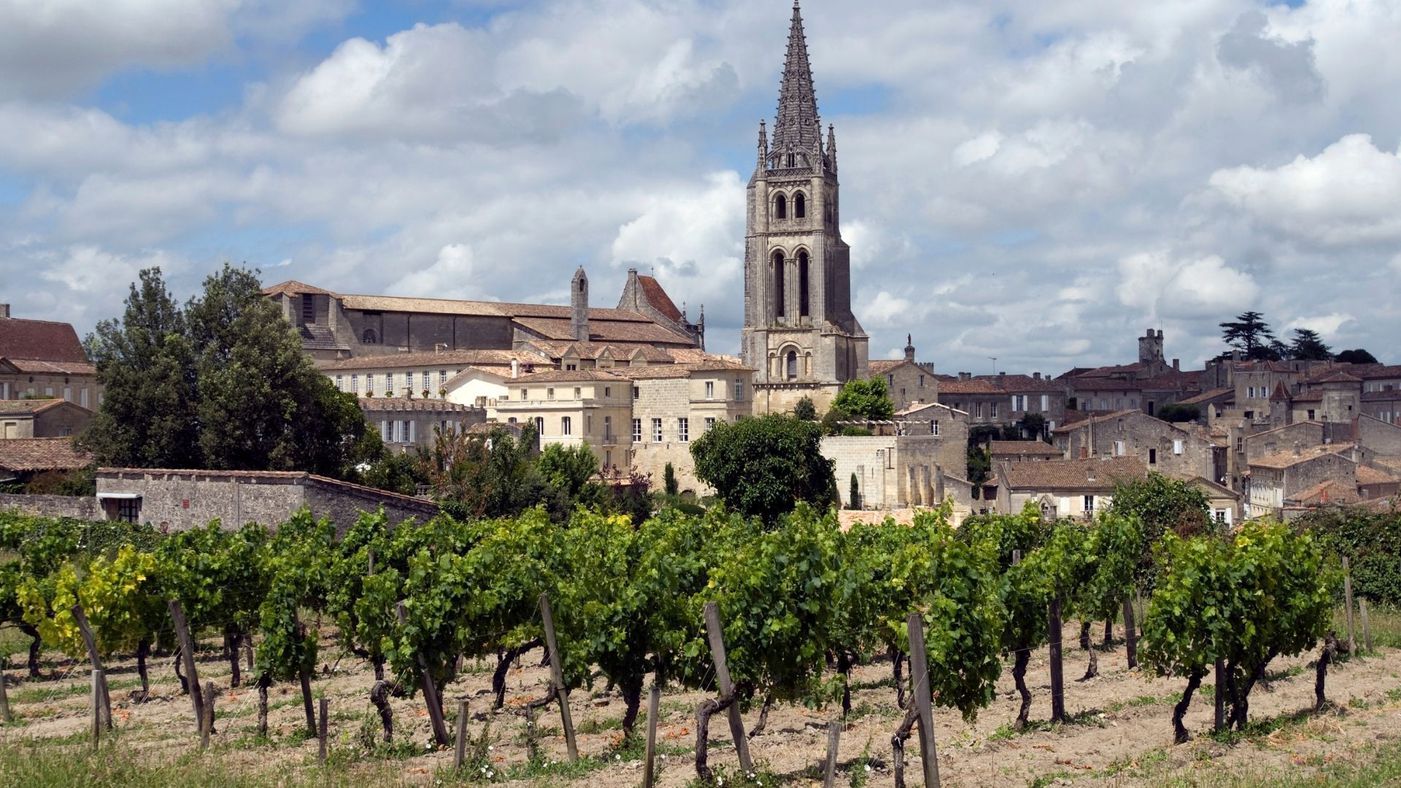 A photo of Half-Day Saint Emilion Châteaux, Wine And Village Tour From Bordeaux
